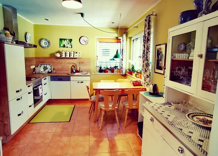 Zuhause Bei Aurora 基茨比厄尔